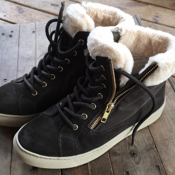 Cougar fur lined boots - Picture 2 of 6